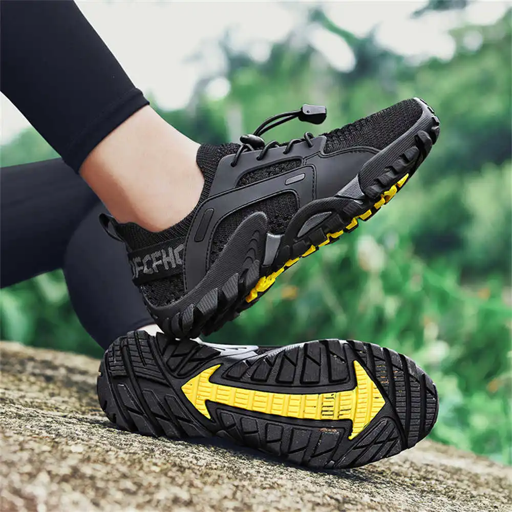 Badminton News - Botas de senderismo de verano para